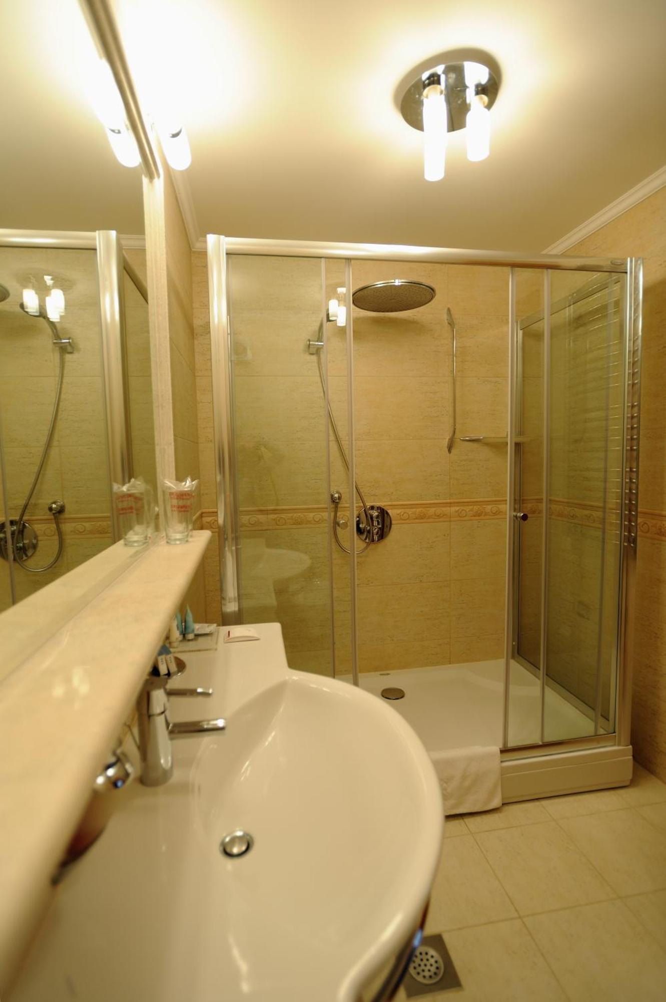 Hotel Solitudo Uble Eksteriør billede