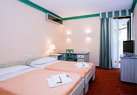 Hotel Solitudo Uble Eksteriør billede